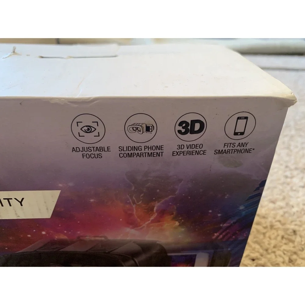 Virtual Reality VR Headset by‎ Vivitar Dream On VR-180 White